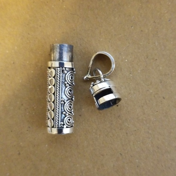 Final Price * Secret Chamber" Charm Balinese 9.25 - Picture 2 of 7